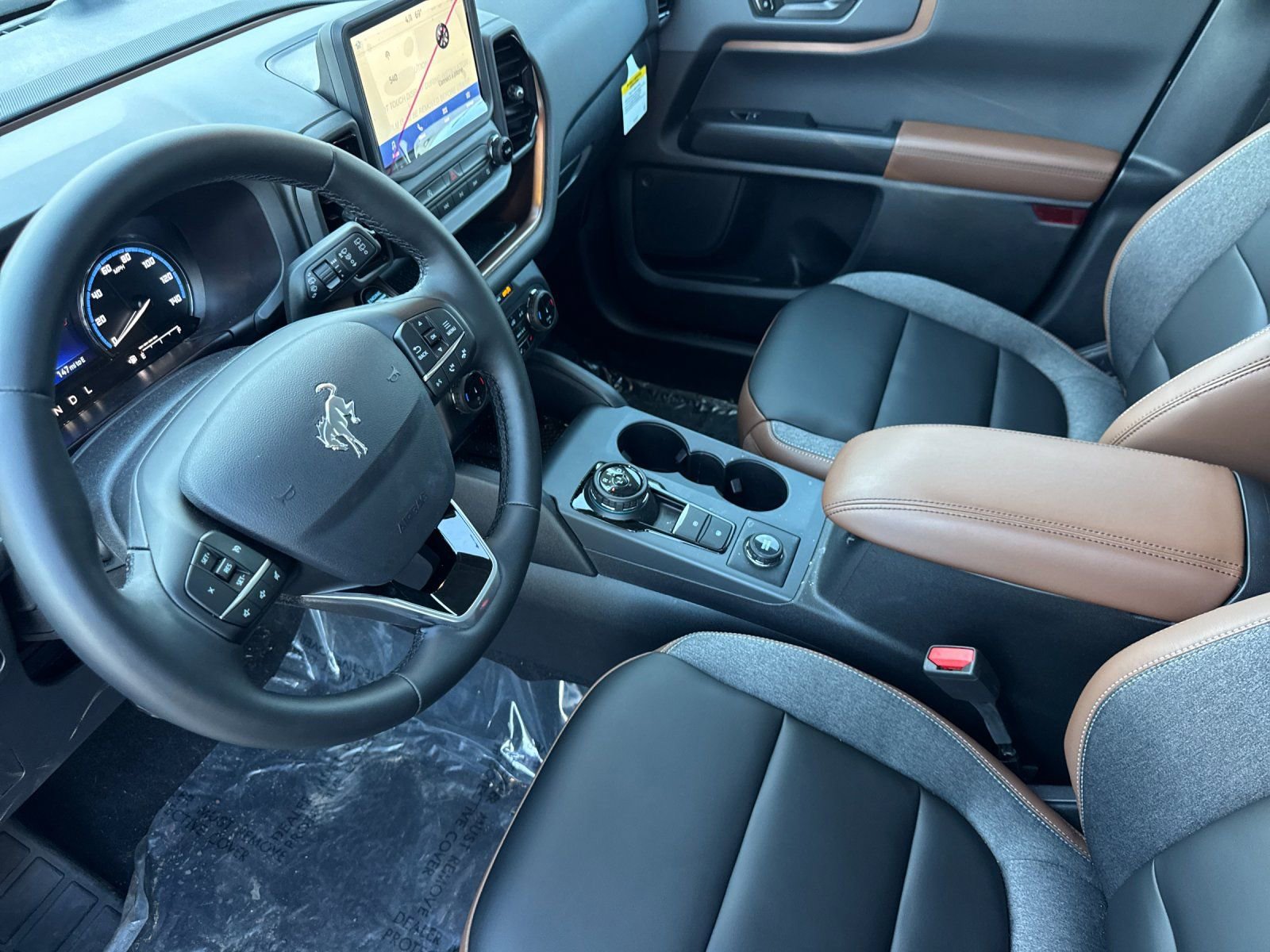 Used 2024 Ford Bronco Sport Outer Banks image 9