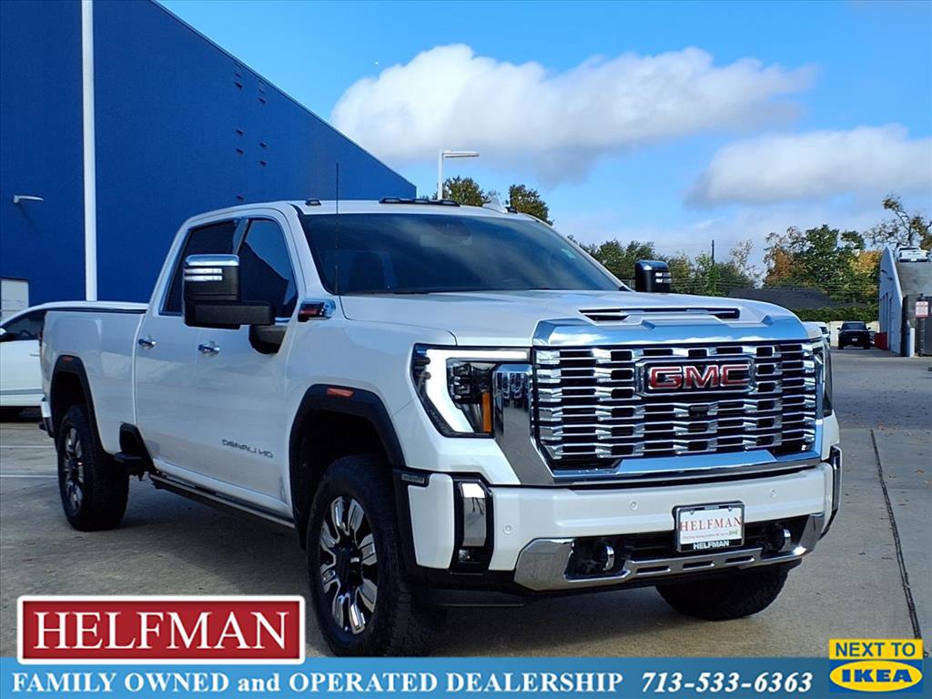 Used 2025 GMC Sierra 3500 Denali image 1