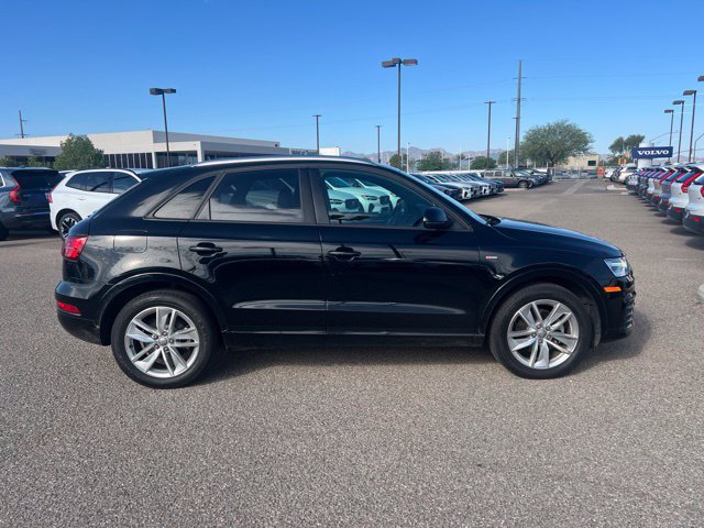 Used 2018 Audi Q3 2.0T Premium w/ Convenience Package AWD/4WD image 2