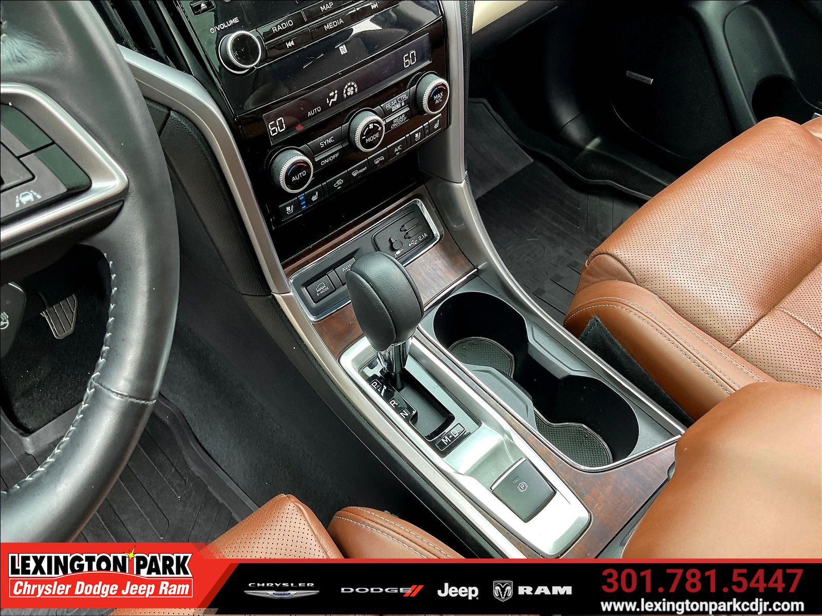 Used 2019 Subaru Ascent Touring AWD/4WD image 17