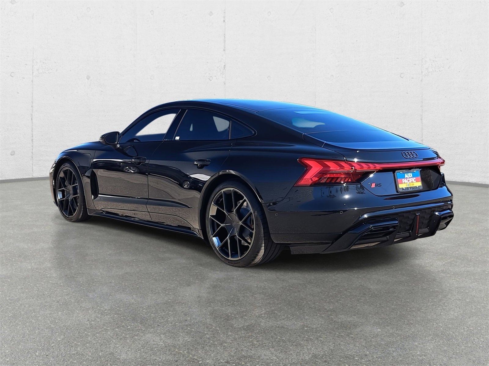 Used 2025 Audi RS e-tron GT performance w/ 21" Wheel Package image 7