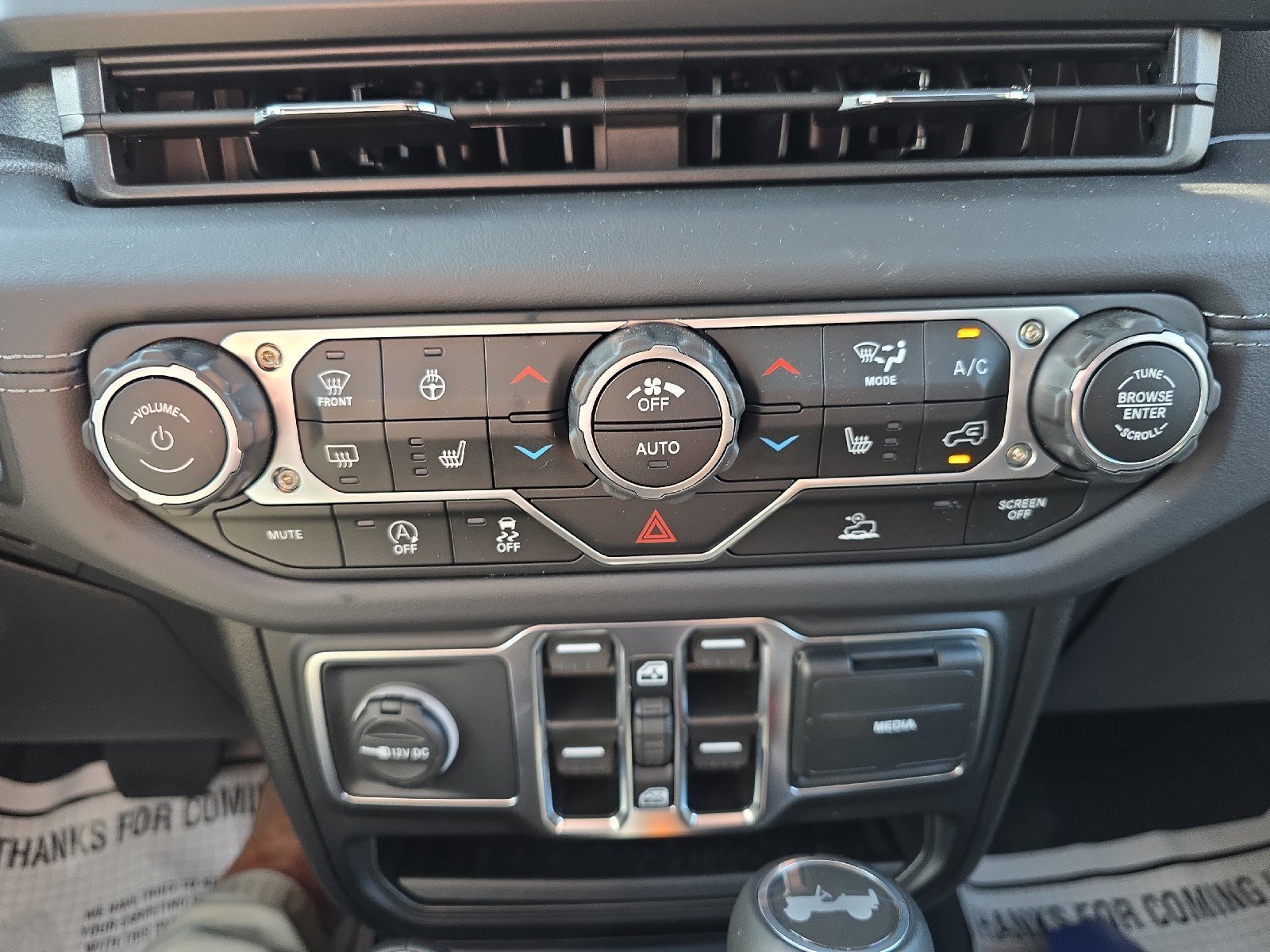 New 2025 Jeep Wrangler Sahara image 20