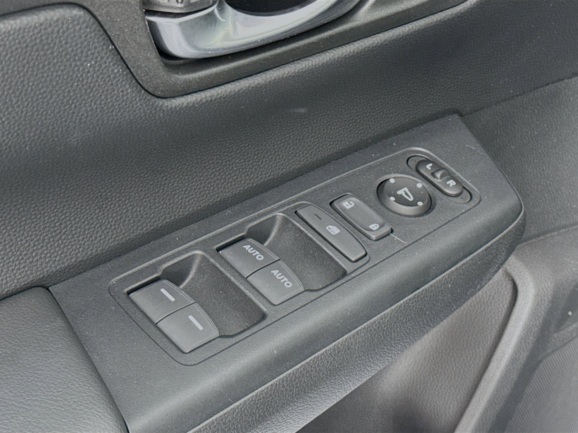 Certified 2024 Honda CR-V EX image 17