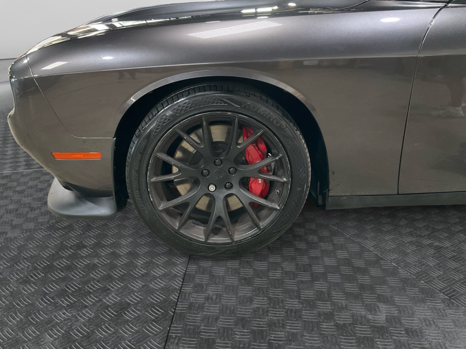 Used 2016 Dodge Challenger SRT w/ Technology Group RWD image 16