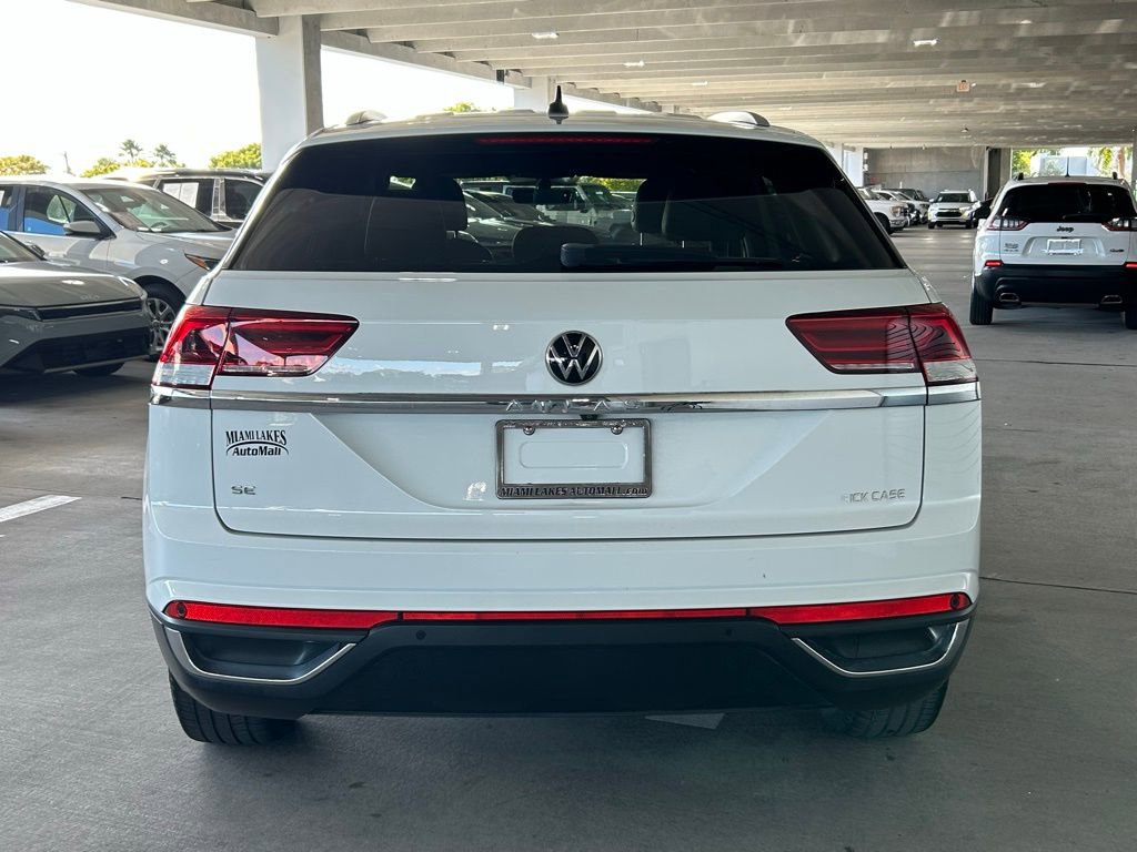 Used 2022 Volkswagen Atlas Cross Sport SE w/ Black Wheel Package image 6