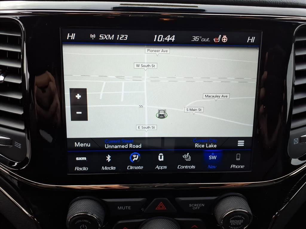 Used 2019 Jeep Grand Cherokee High Altitude image 18