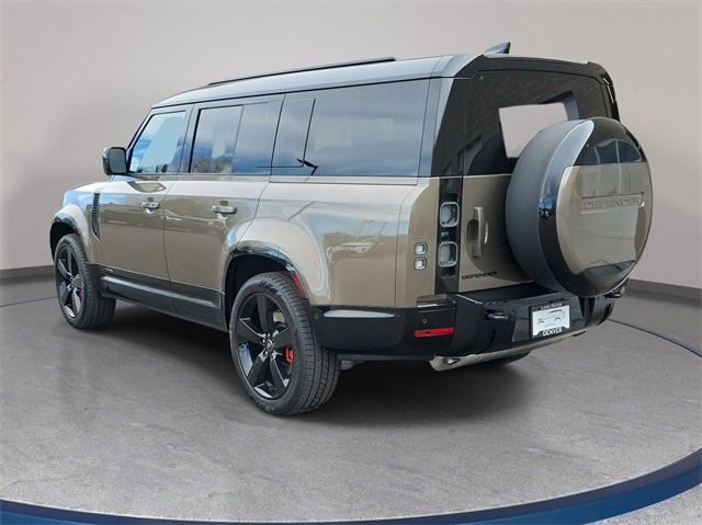 New 2025 Land Rover Defender 130 X image 7