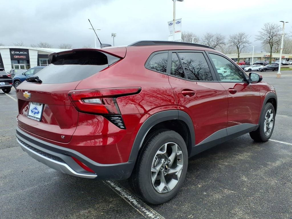 Used 2025 Chevrolet Trax LT w/ Driver Confidence Package FWD image 7