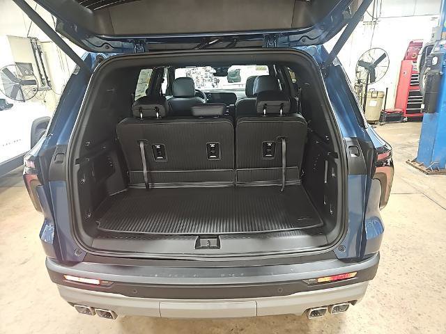 New 2026 Chevrolet Traverse Z71 w/ Driver Confidence Package image 24