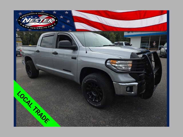 Used 2017 Toyota Tundra SR5 w/ SR5 Upgrade Package