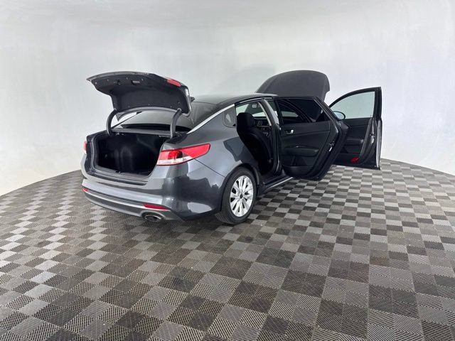 Used 2017 Kia Optima LX w/ Option Group 014 FWD image 18
