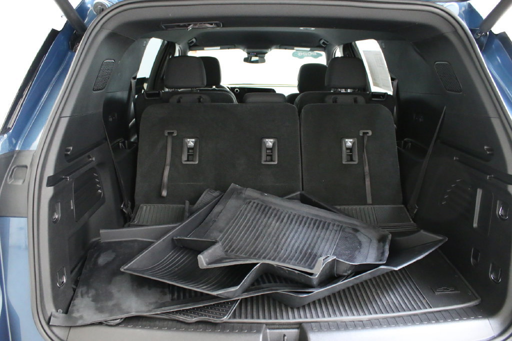 Certified 2026 Chevrolet Traverse LT FWD image 29