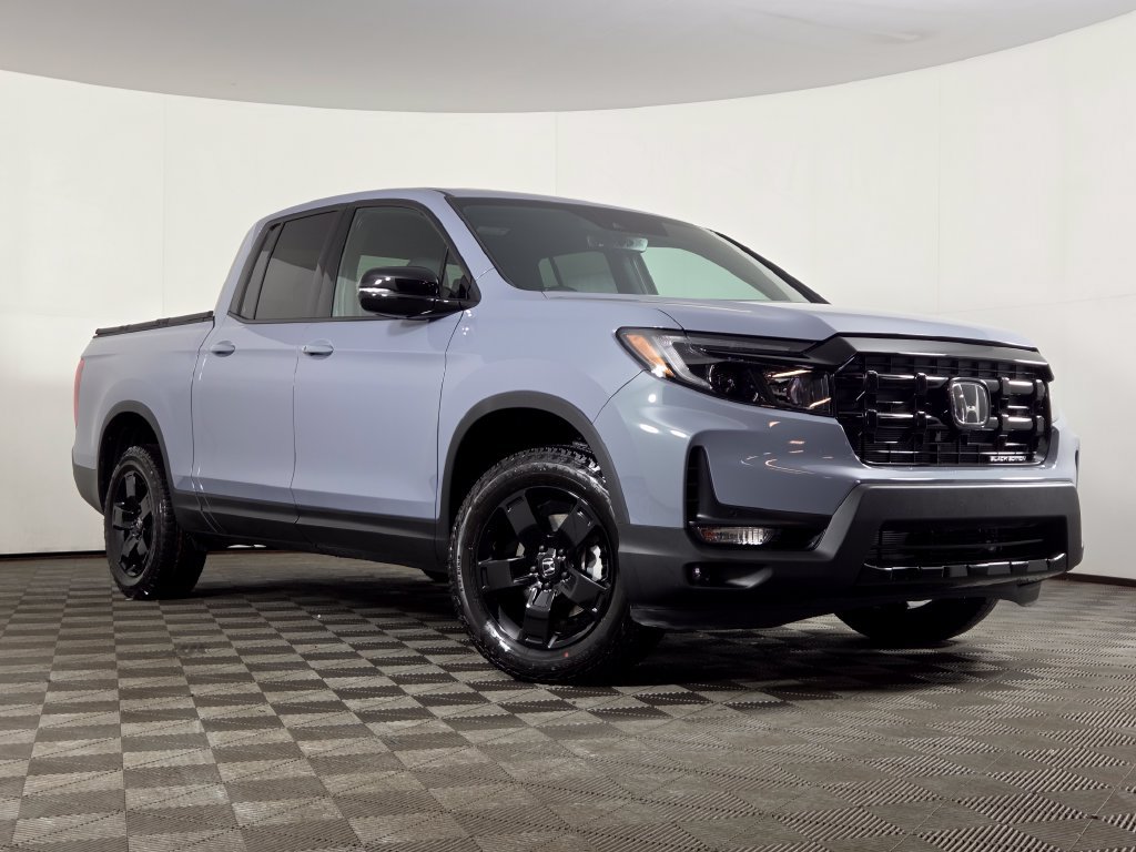 New 2026 Honda Ridgeline Black Edition image 2