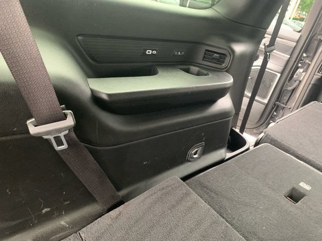 Used 2024 Jeep Wagoneer L Series II AWD/4WD image 26
