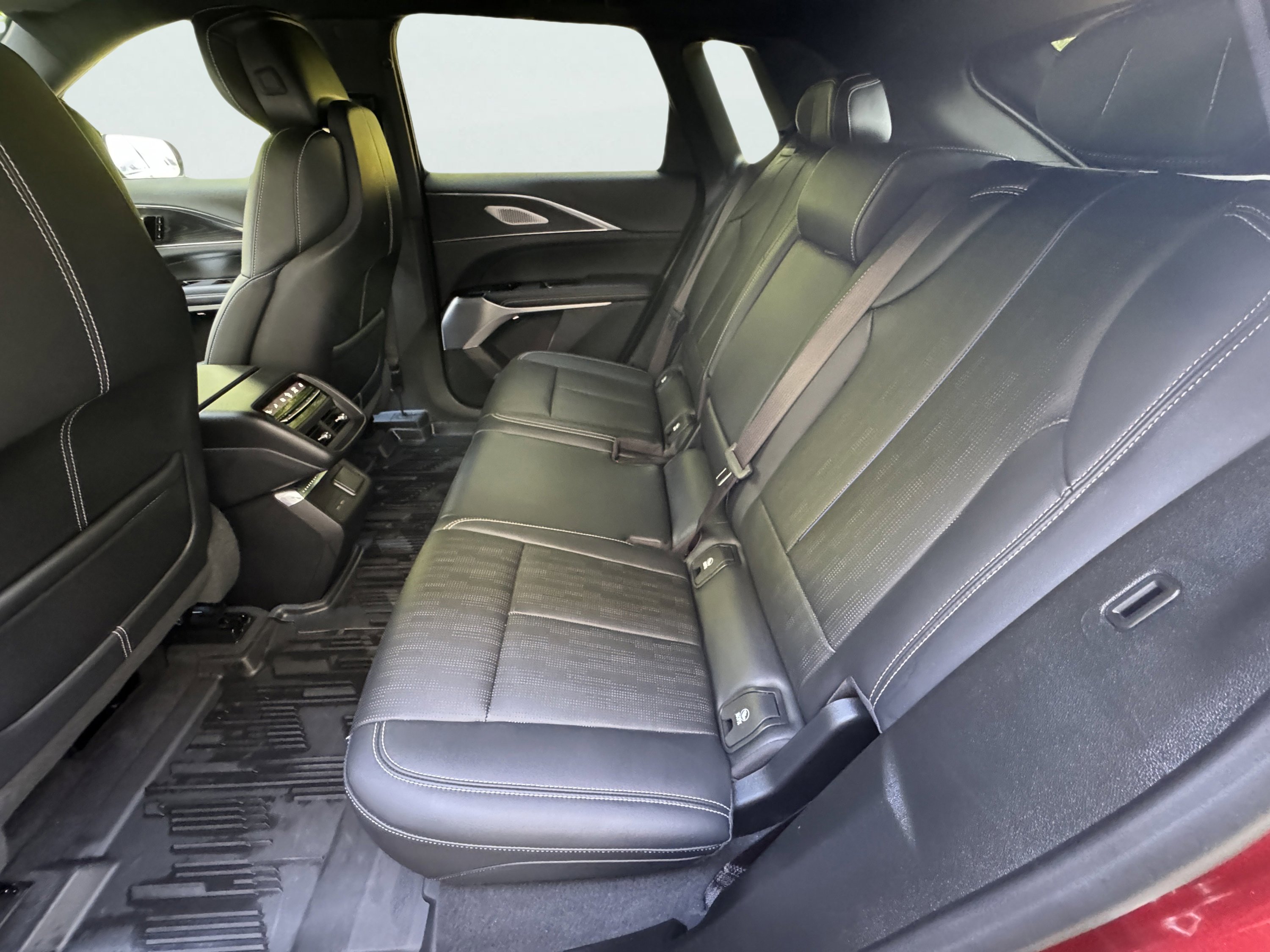 Used 2024 Cadillac Lyriq Luxury w/ LPO, Floor Liner Package image 25