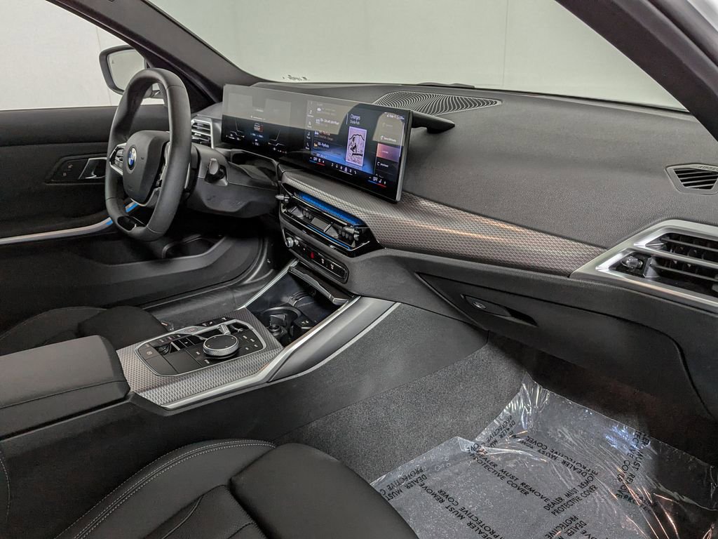 Used 2025 BMW 330i xDrive Sedan w/ Convenience Package image 26