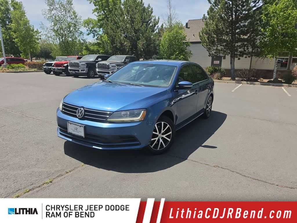 Used 2017 Volkswagen Jetta SE FWD image 1
