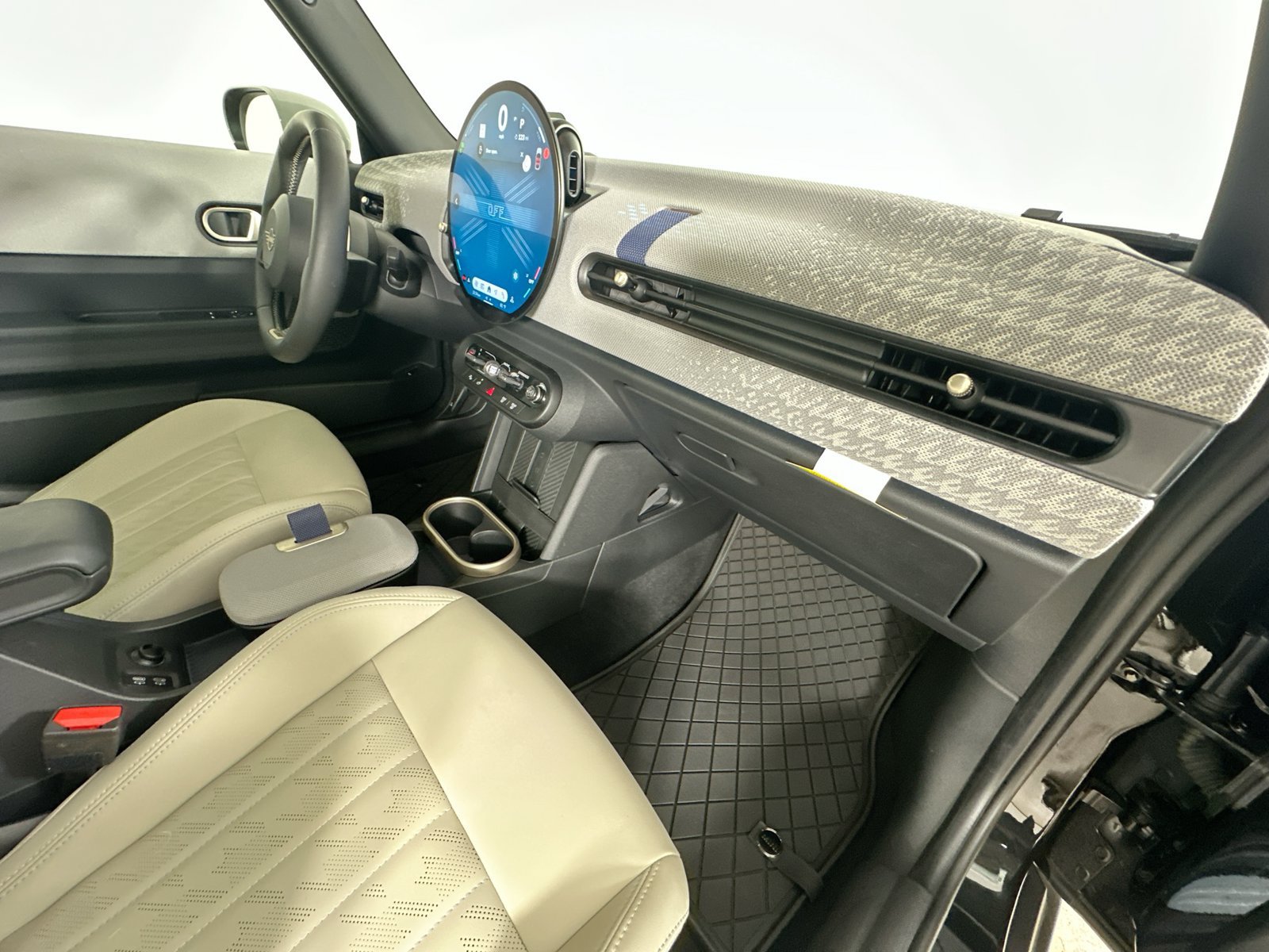 Certified 2026 MINI Cooper 2-Door Hardtop FWD image 41