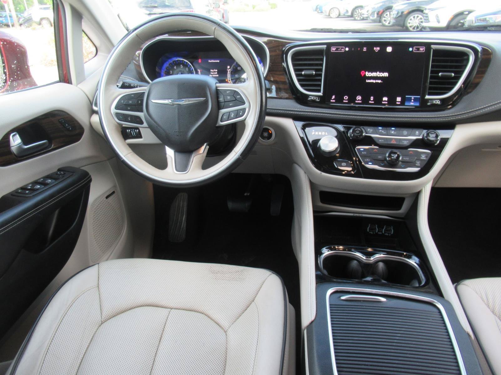 Used 2021 Chrysler Pacifica Limited w/ Premium & Safety Sphere Group AWD/4WD image 13