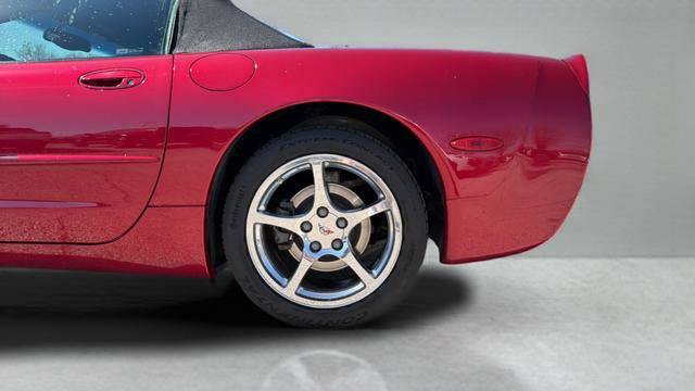 Used 2001 Chevrolet Corvette Convertible w/ Preferred Equipment Group2 image 15