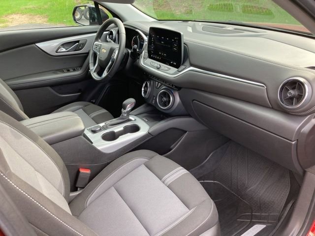 Used 2024 Chevrolet Blazer LT w/ Convenience Package FWD image 29