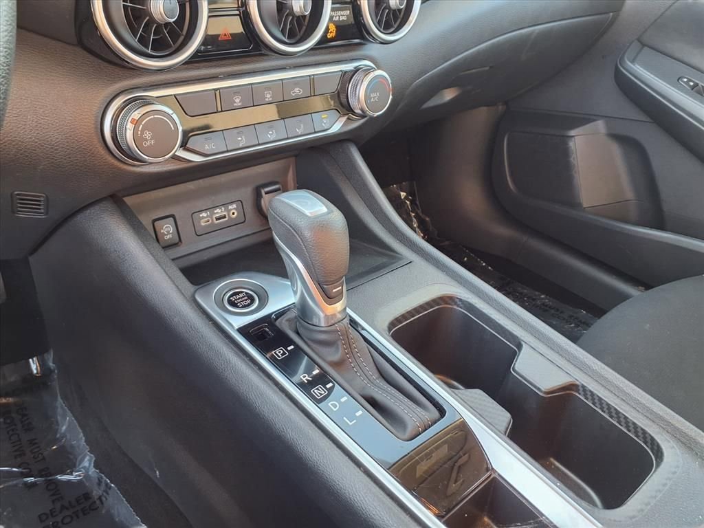 Used 2024 Nissan Sentra SV image 9