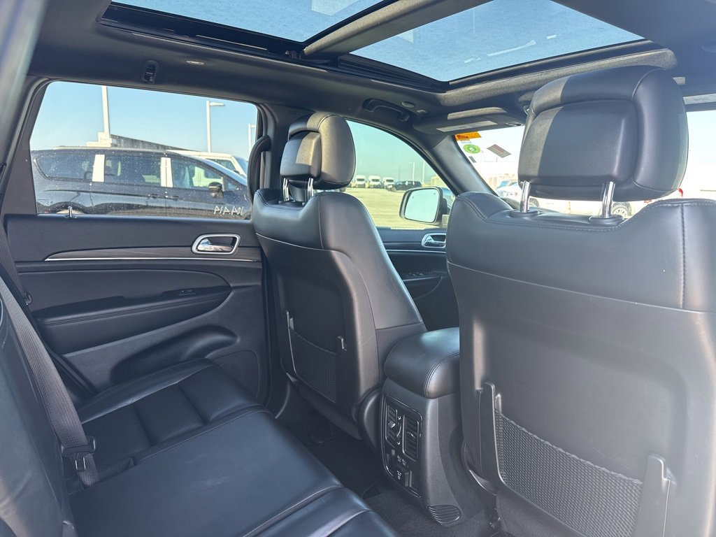 Used 2022 Jeep Grand Cherokee Limited w/ Trailer Tow Group IV image 14