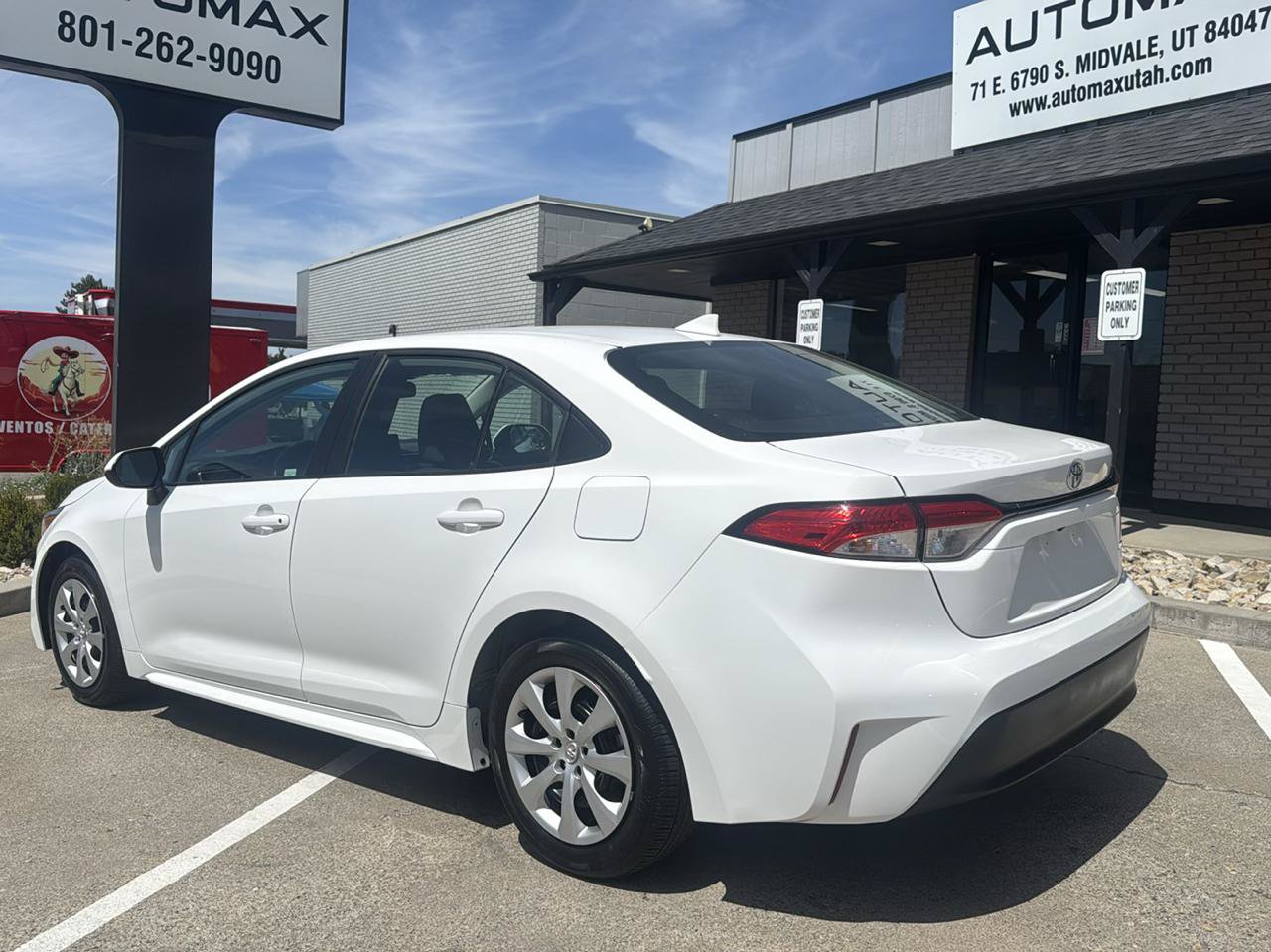 Used 2024 Toyota Corolla LE FWD image 7