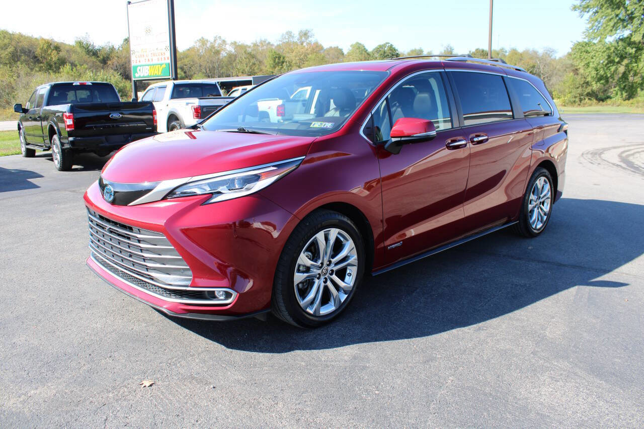 Used 2021 Toyota Sienna Platinum