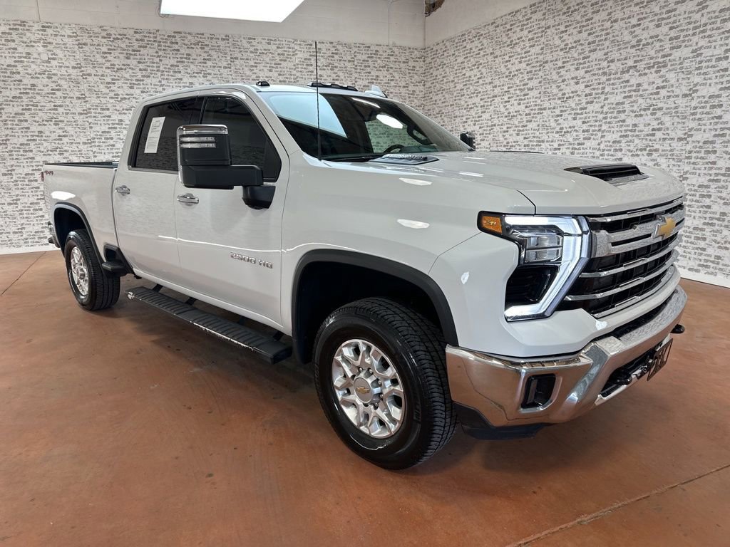 Used 2024 Chevrolet Silverado 2500 LTZ w/ LTZ Convenience Package image 1