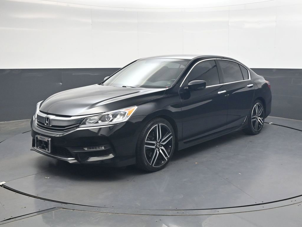 Used 2017 Honda Accord Sport image 8