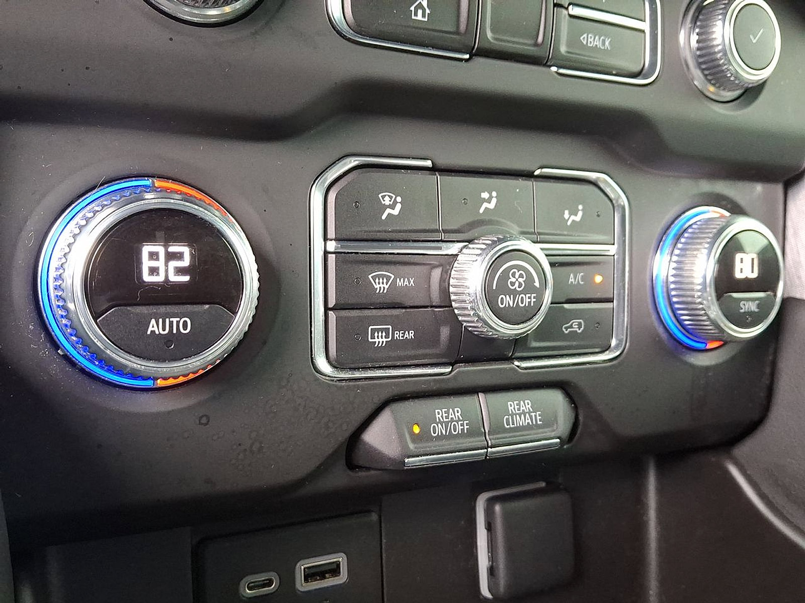 Certified 2022 GMC Yukon SLE w/ Gmc Pro Safety Plus Package image 19