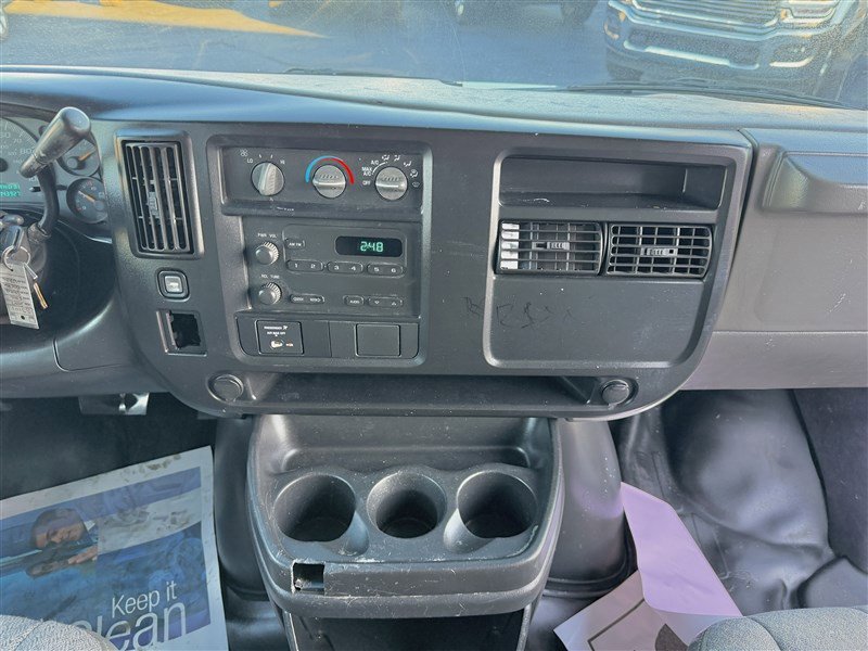 Used 2007 GMC Savana 3500 image 15