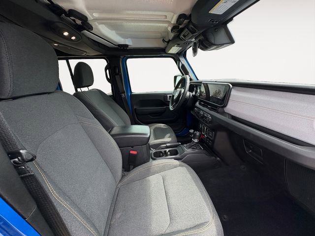 Used 2024 Jeep Wrangler Unlimited image 14