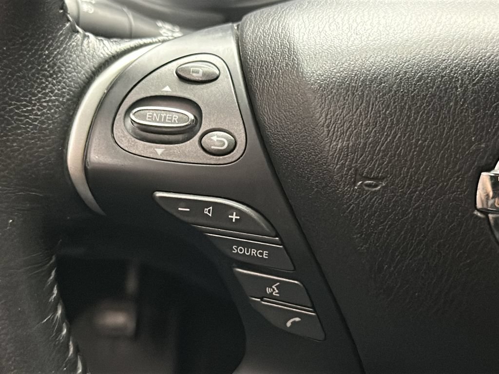 Used 2018 Nissan Pathfinder SV AWD/4WD image 28