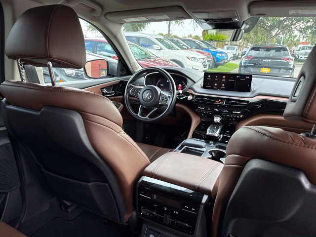 Used 2023 Acura MDX w/ Technology Package AWD/4WD image 18