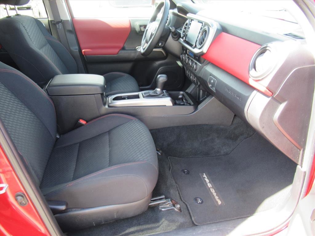Used 2023 Toyota Tacoma SR5 w/ Technology Package image 11