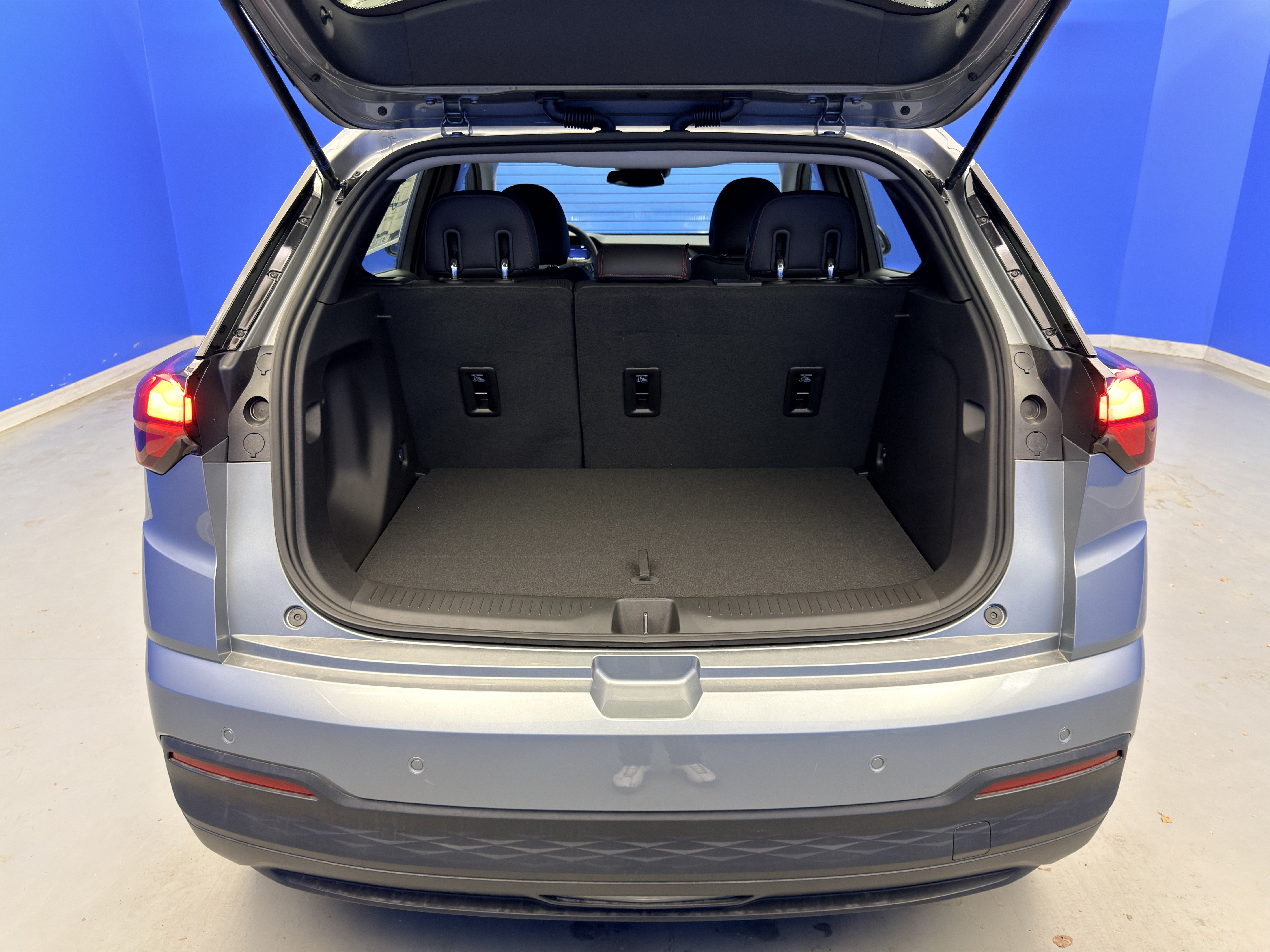 New 2027 Chevrolet Bolt RS FWD image 29