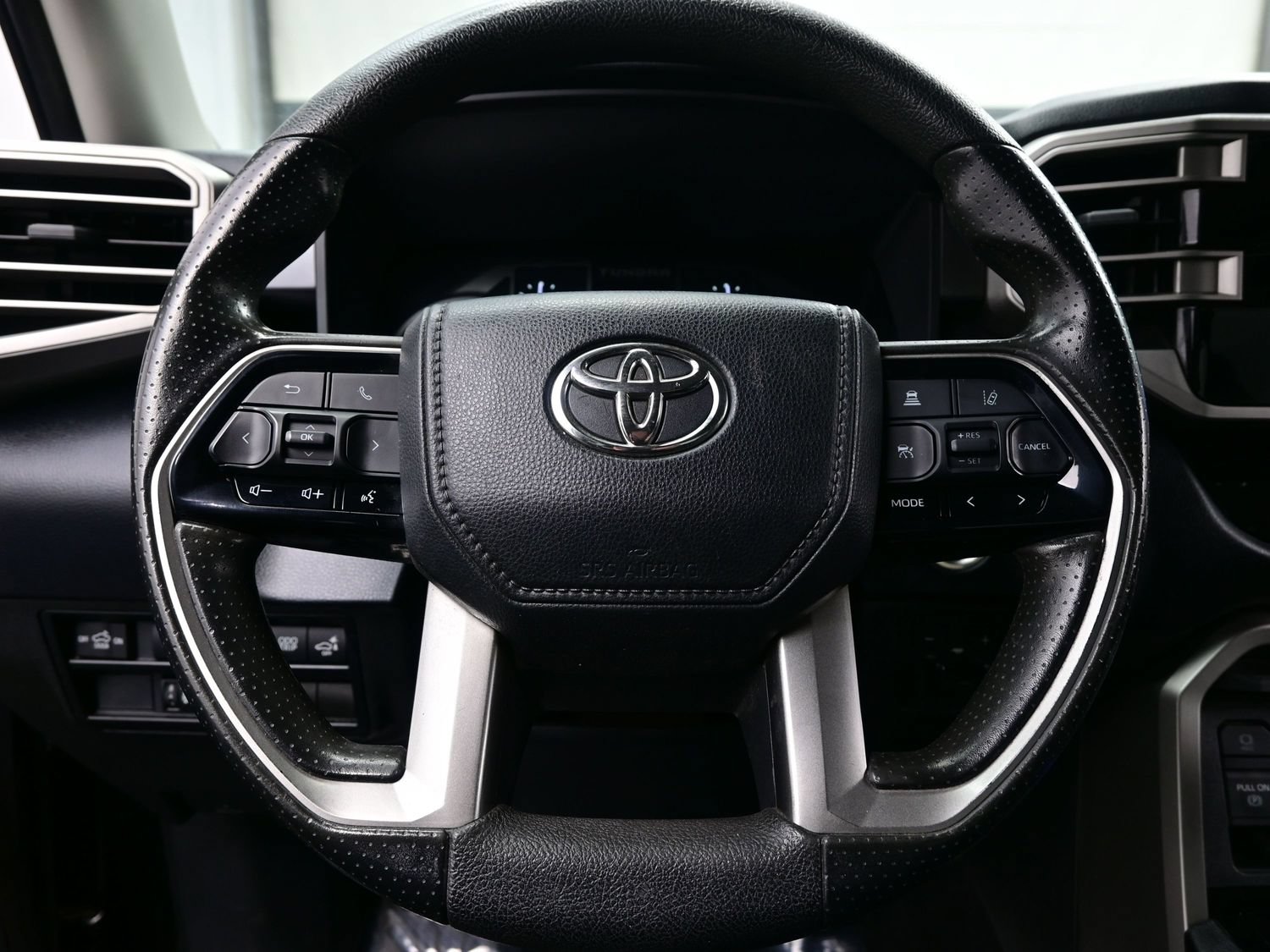Used 2023 Toyota Tundra SR5 w/ SR5 Convenience Package AWD/4WD image 21