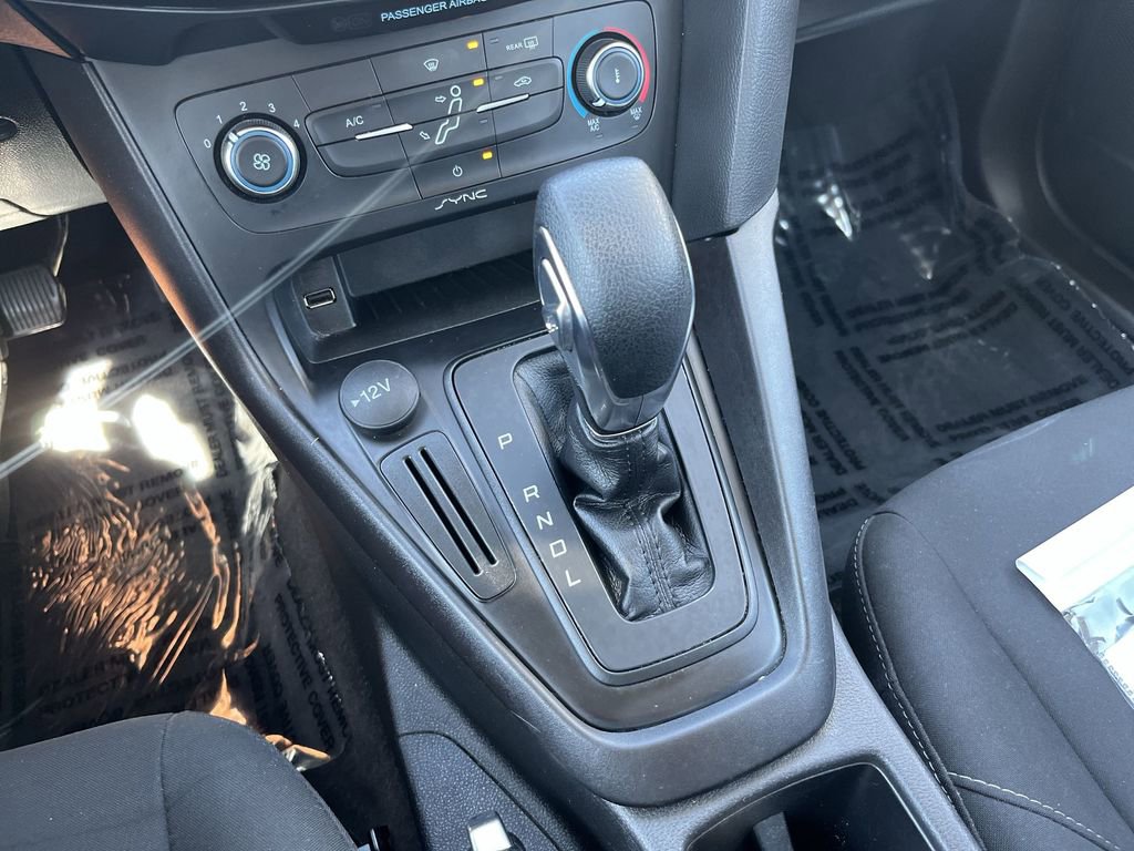 Used 2018 Ford Focus SE FWD image 19