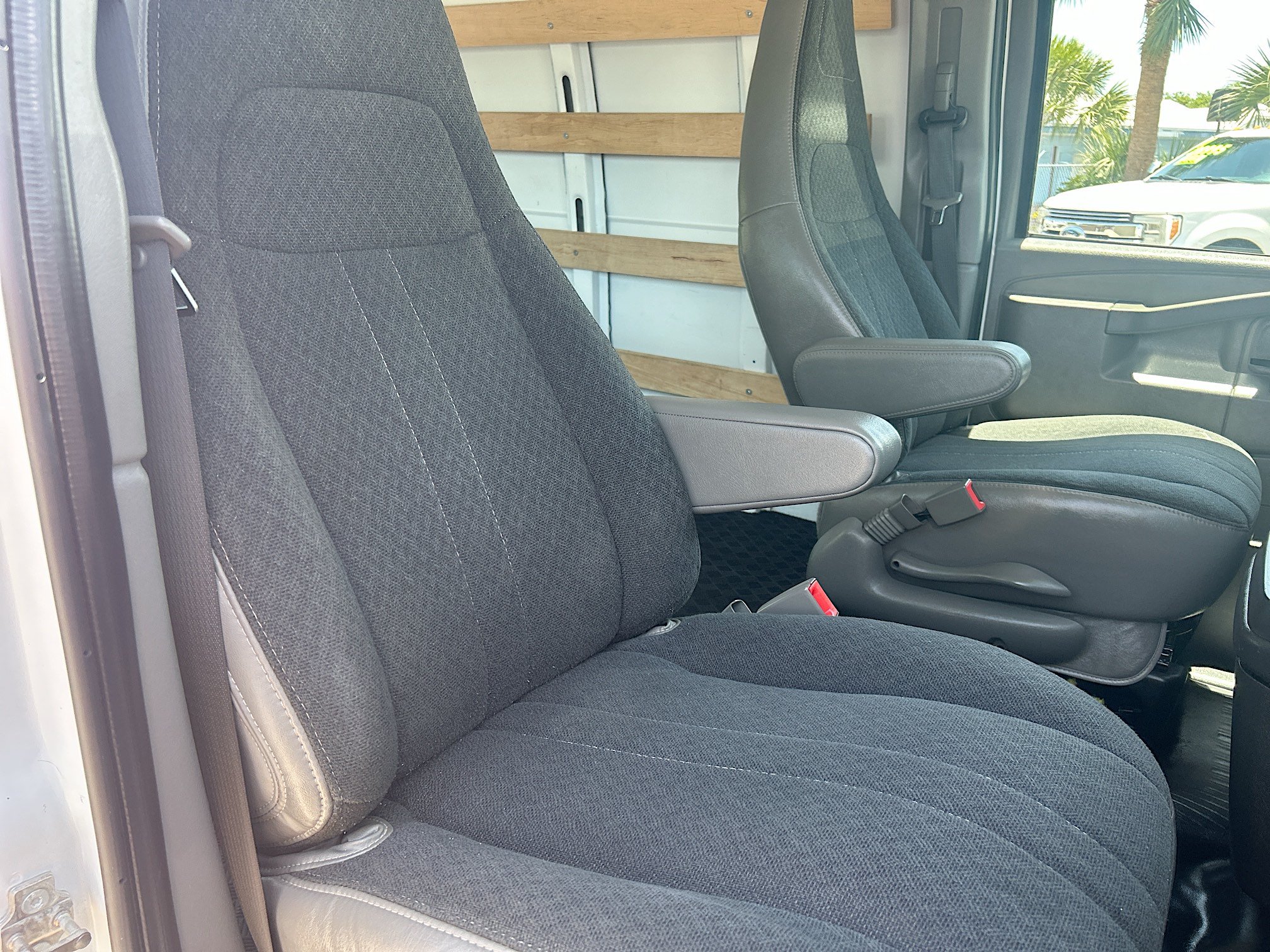 Used 2023 GMC Savana 2500 w/ Driver Convenience Package RWD image 25