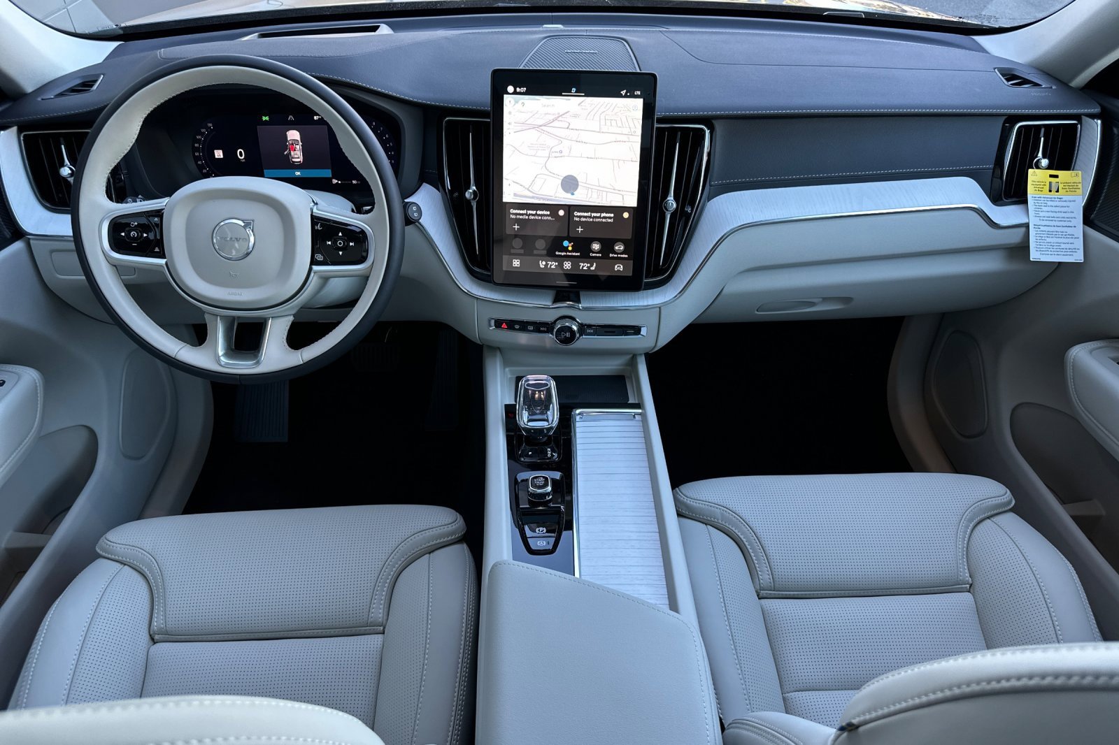 New 2026 Volvo XC60 B5 Ultra w/ Protection Package Premier image 14