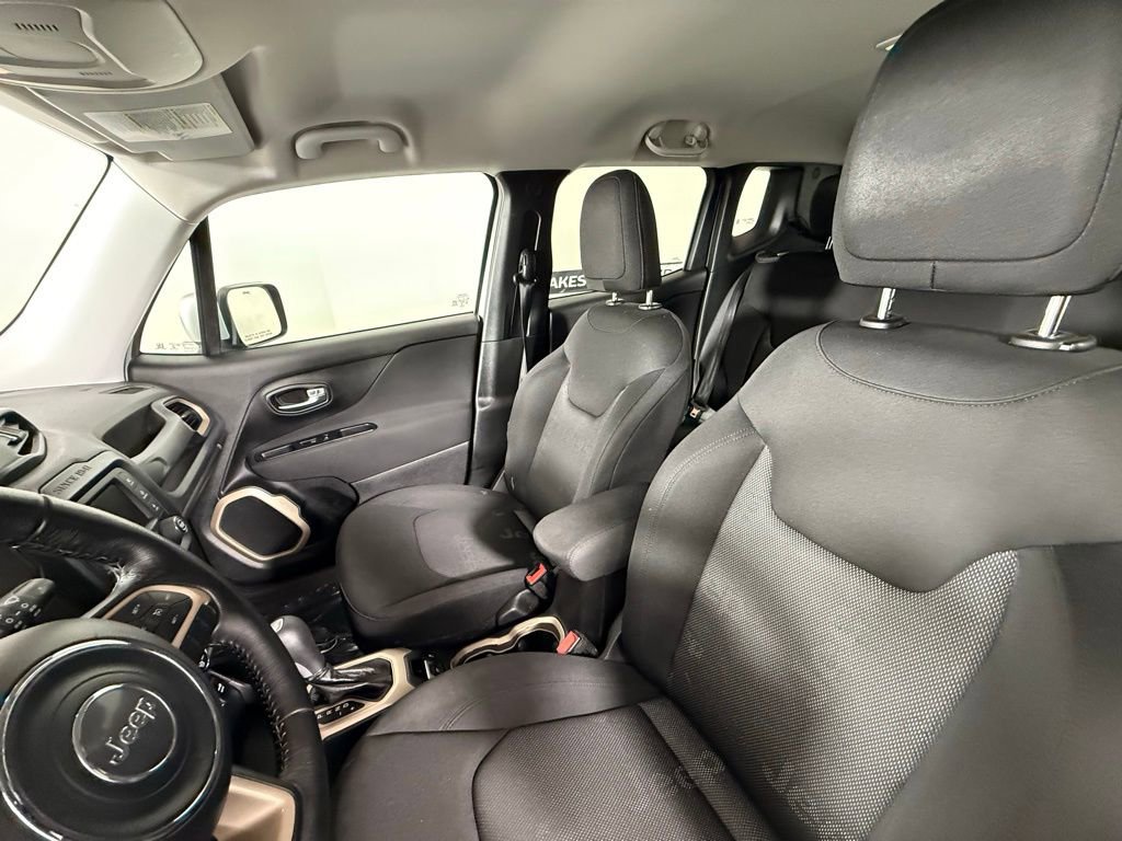 Used 2017 Jeep Renegade Latitude image 26