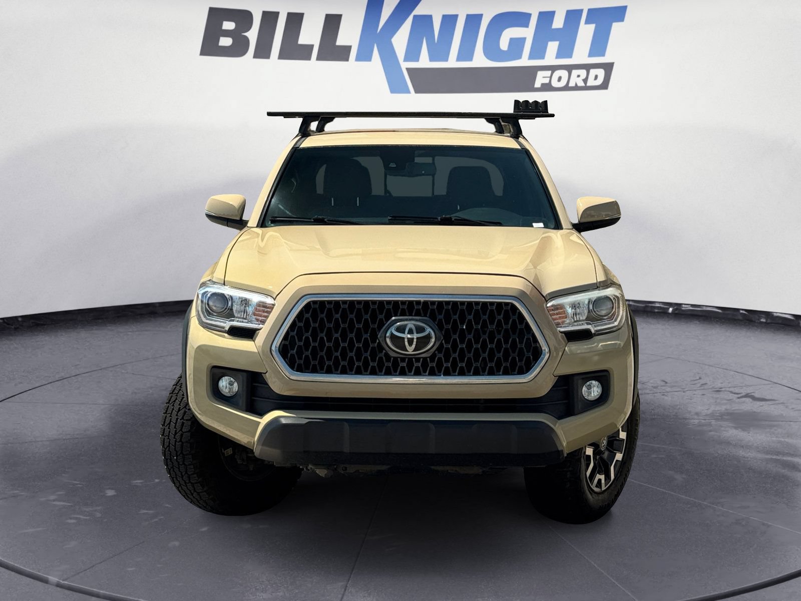 Used 2019 Toyota Tacoma TRD Off-Road AWD/4WD image 8