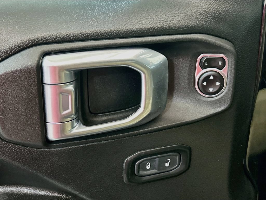 Used 2023 Jeep Gladiator Mojave AWD/4WD image 15