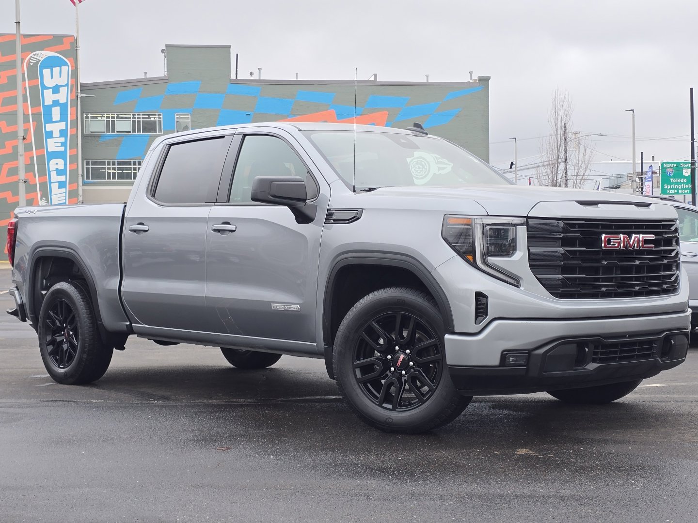 Used 2024 GMC Sierra 1500 Elevation image 2