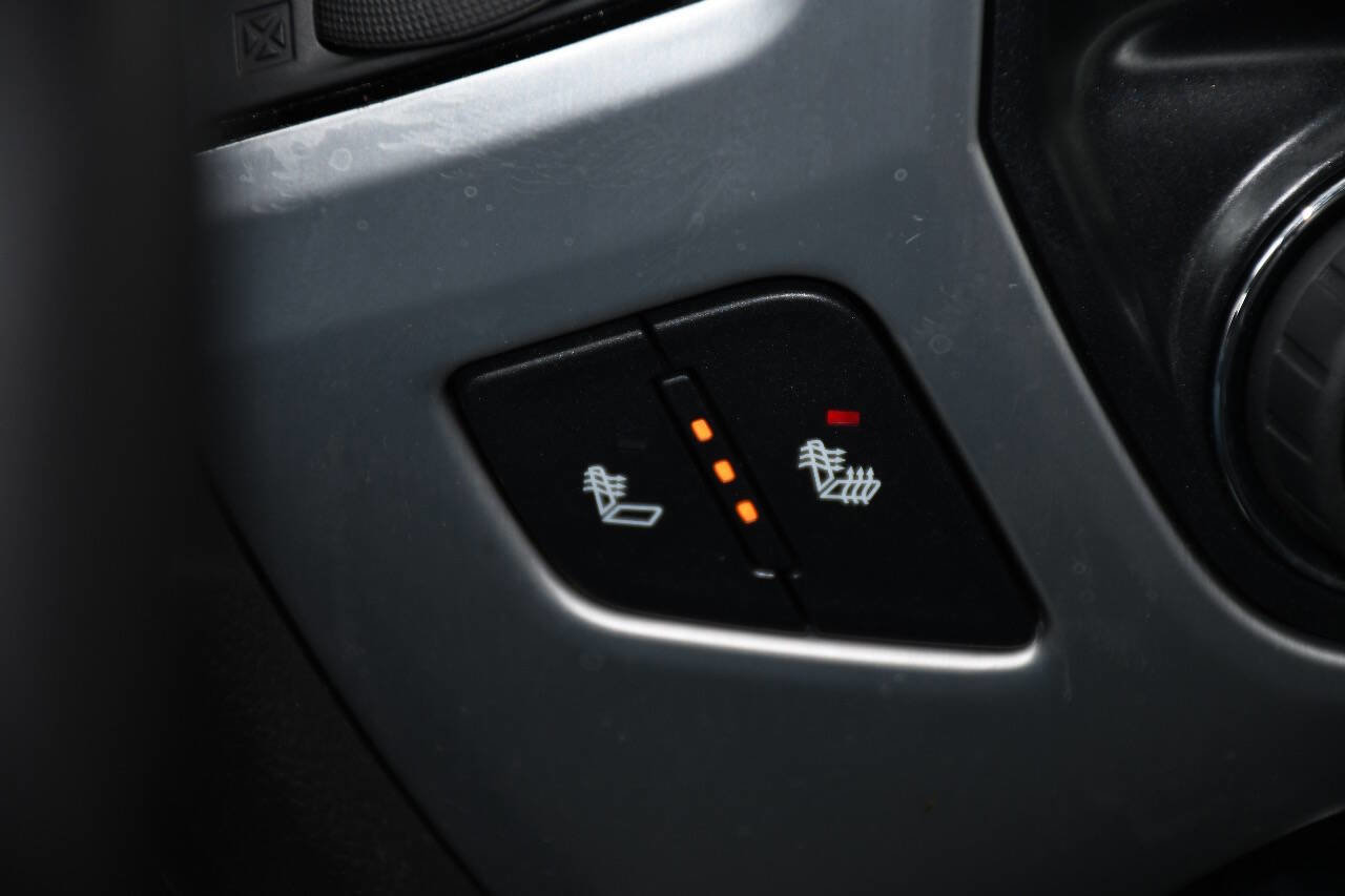 Used 2016 GMC Sierra 1500 SLE w/ SLE Value Package image 37