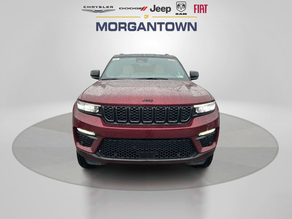 New 2025 Jeep Grand Cherokee Summit image 2