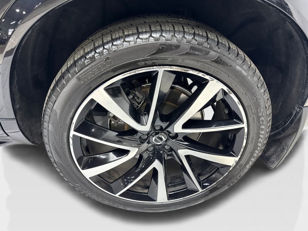 Used 2023 Volvo XC90 B6 Plus image 90