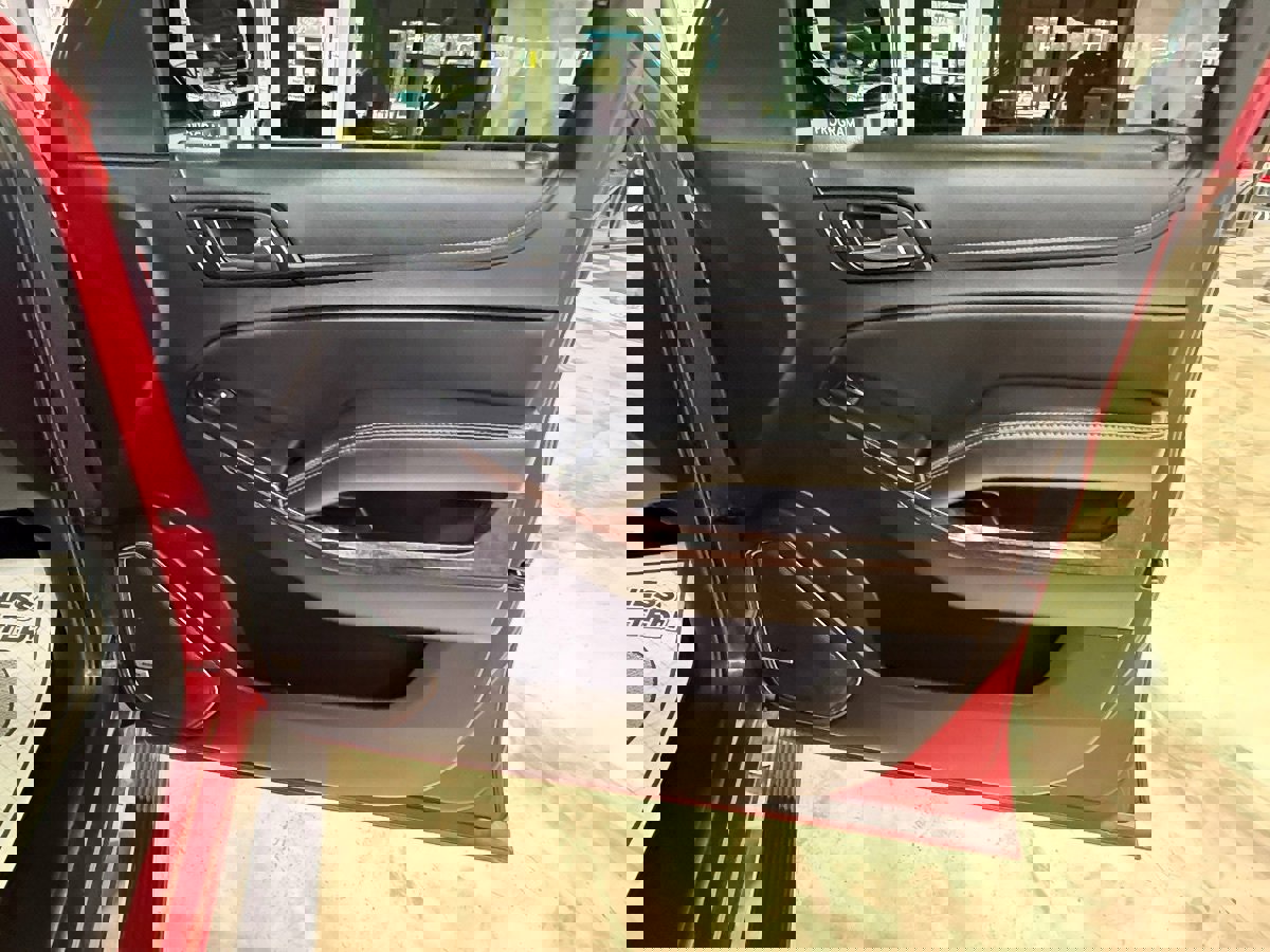 Used 2015 GMC Yukon XL SLE w/ Convenience Package image 50